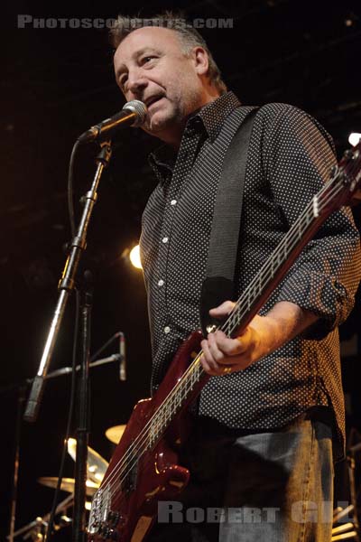 PETER HOOK AND SECTION 25 - 2008-11-06 - PARIS - Elysee Montmartre - 